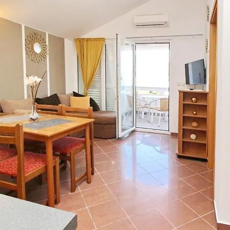 Apartment With A Parking Space Baska, Krk - 18794 Baska (Krk)