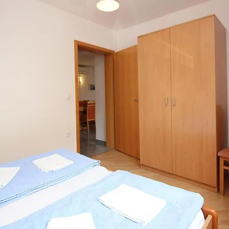 Apartment With Parking Space Baska, Krk - 18794 *